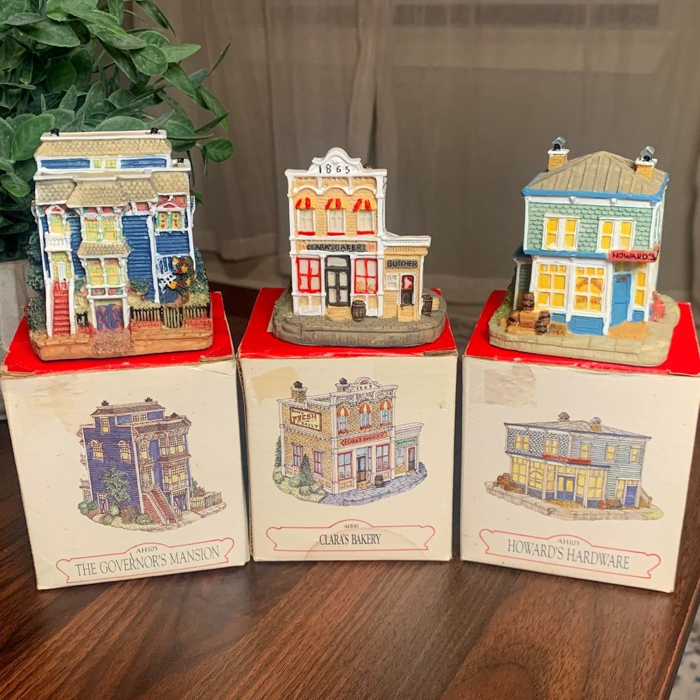 Vintage Liberty Falls Village 3 pc set 1996: AH105, AH00 and AH103.